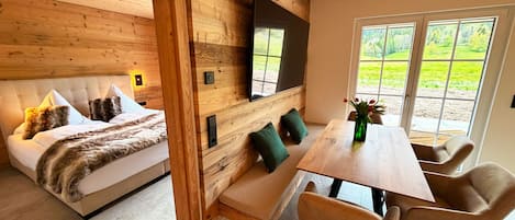 2 habitaciones, cuna de viaje, wifi gratis y ropa de cama