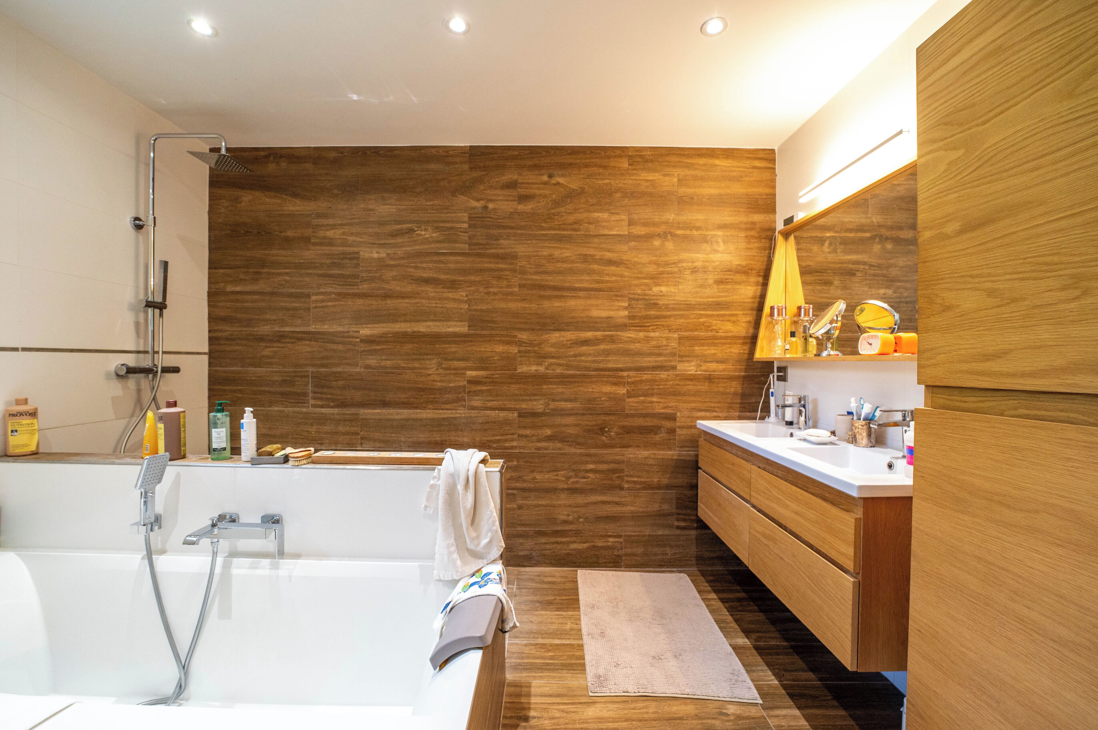 Shower, hair dryer, towels, toilet paper