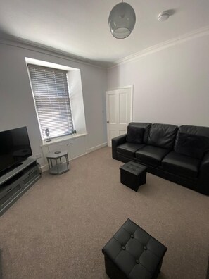 Fireplace - High Street House Sleeps 4 With Parking (Biggar)
