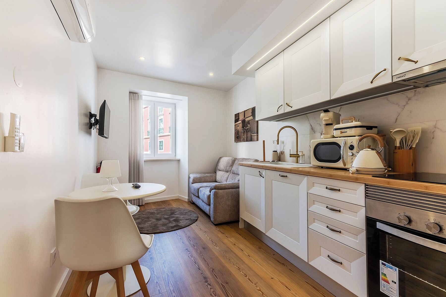 Apartamento de diseño, 1 cama de matrimonio | Cocina privada | Frigorífico grande, microondas, horno y placa de cocina