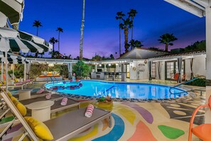 House - Spirit of Sofia 23 Bedroom Epic Resort (Palm Springs)