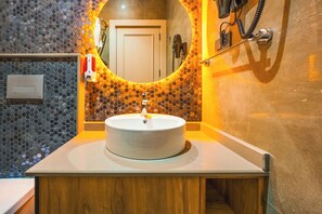 Standard Double Room, City View | Bathroom - Lab Otel 103 (Antalya)