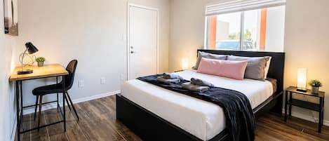 1 bedroom, desk, iron/ironing board, free WiFi