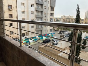 Property grounds - The Modern Palace: Luxury 2-bedroom apartment in Akid Lotfi with View & Wifi (Bir El Djir)