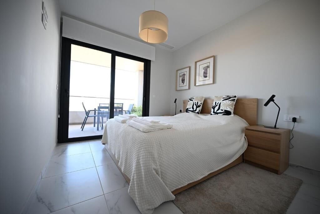 Apartamento, balcón, vistas al jardín | Tabla de planchar con plancha y wifi gratis