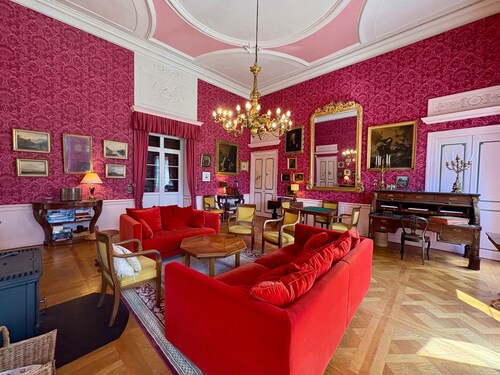 Château with Private Park – Gîte du Tilleul – Exceptional Setting