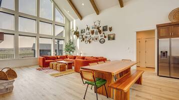 Rumah (6 Bedrooms) | Interior