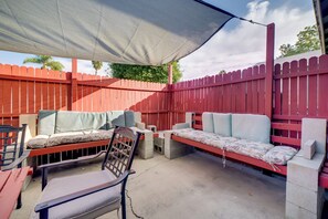 Interior - 2 Mi to Dtwn Riverside & Hospital! Family Retreat (Riverside)