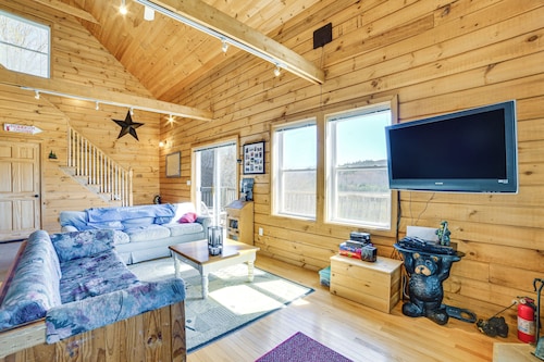 Family Friendly! Secluded Worcester Haven w/ Deck