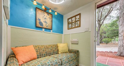 Lakefront Keystone Heights Studio w/ Dock Access
