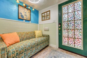 Interior - Lakefront Keystone Heights Studio w/ Dock Access (Keystone Heights)