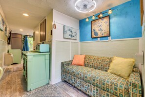 Interior - Lakefront Keystone Heights Studio w/ Dock Access (Keystone Heights)
