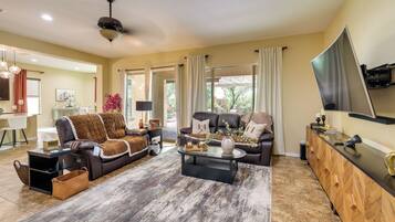 Nhà (2 Bedrooms) | Nội thất