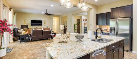 House (2 Bedrooms) | Interior