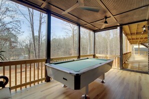 Front of property - Huge 3-unit Commerce Estate Near ATL Dragway! (Commerce)