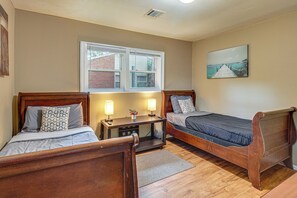 Interior - Great for Group & Work Stays! Decatur Unit By Dtwn (Decatur)
