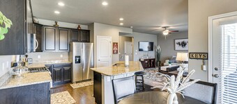 Explore The Springs! Spacious Home w/ Patio & Yard