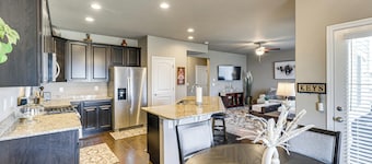 Explore The Springs! Spacious Home w/ Patio & Yard