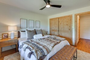 Interior - Great for Groups! Private Gem w/ Hot Tub in Shiloh (Shiloh)