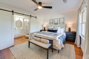 Interior - Great for Groups! Private Gem w/ Hot Tub in Shiloh (Shiloh)