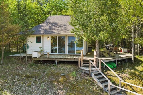 Ivan Cottage: Studio, 1  BA Cottage in Harbor Springs, Sleeps 2