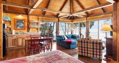 Ivan Cottage: Studio, 1 BA Cottage in Harbor Springs, Sleeps 2