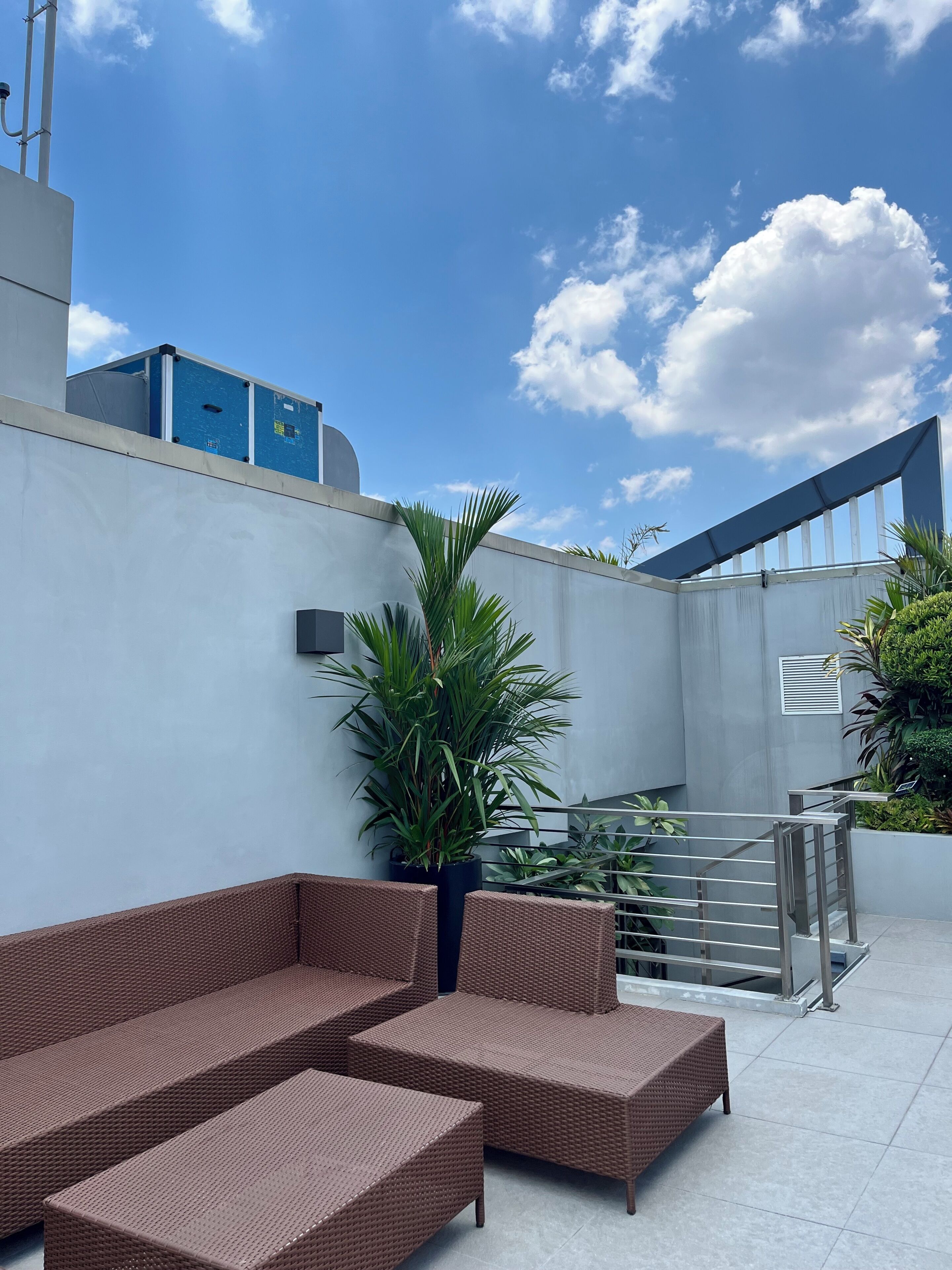 Comfort Condo, City View | Property grounds