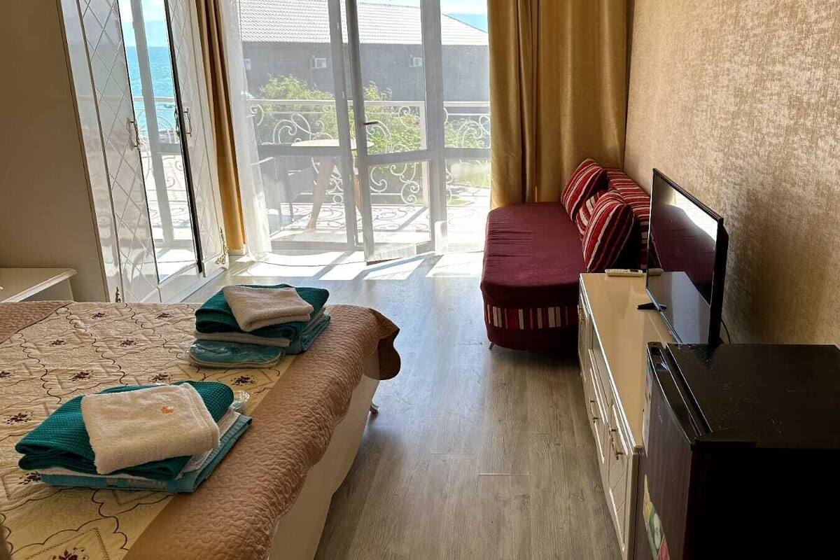 Deluxe Double Room, Balcony, Lake View