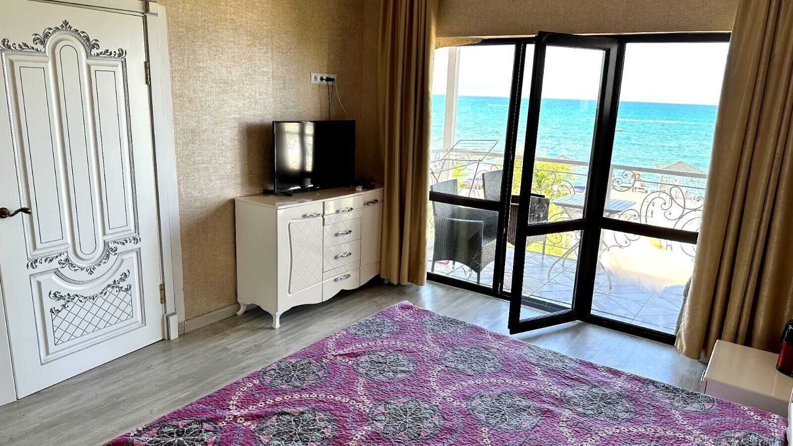 Deluxe Triple Room, Balcony, Lake View