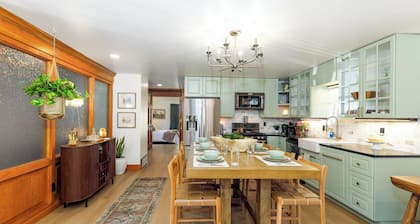 Harvest & Hearth Luxe Galena Cottage