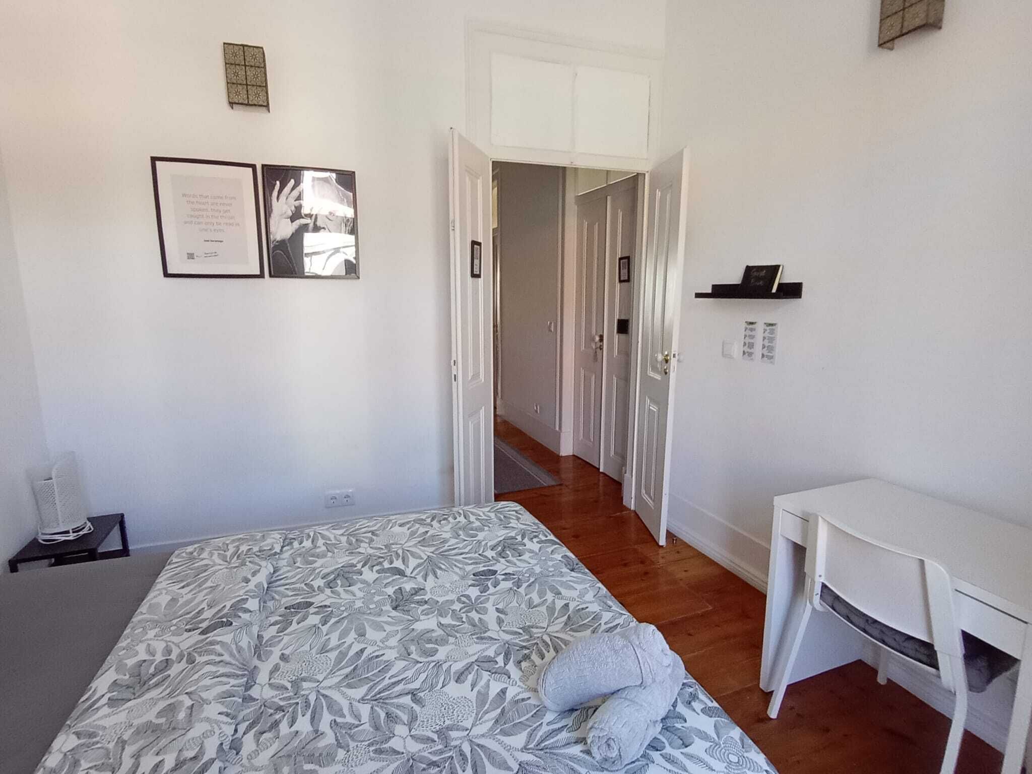 Classic Double Room, 1 Queen Bed | Desk, free WiFi