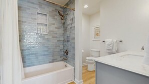 Shower, hair dryer, towels - Gorgeous home with private pool - dog-friendly - only three blocks to the beach (Rehoboth Beach)