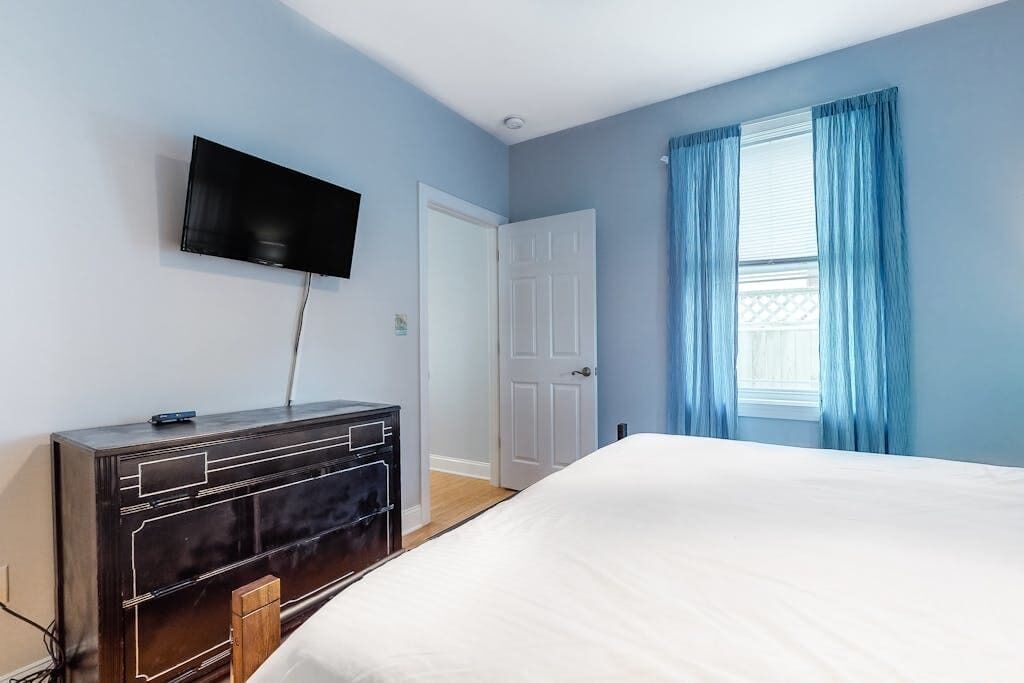 6 chambres, fer et planche à repasser, Wi-Fi, literie fournie