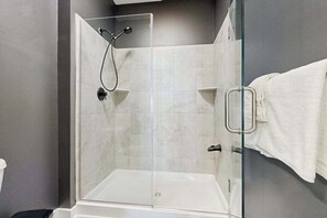 Shower, hair dryer, towels - Bayfront Condo | Pool, View, Near Lewes Beaches (Lewes)