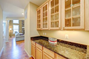 Interior - Coastal home near the beach with pool, tennis, game room, WiFi, AC (Rehoboth Beach)
