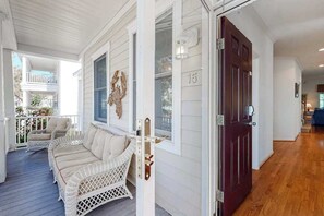 Property grounds - Bear Trap Dunes house w/ fireplace, free WiFi, board games, and tennis court (Ocean View)