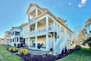 Exterior - The Peninsula house w/ indoor/outdoor pools, on-site golf & tennis/pickleball (Millsboro)