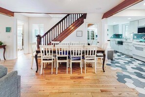 Dining - Rehoboth Beach dog-friendly home w/ ocean view, central AC, & fast WiFi (Rehoboth Beach)
