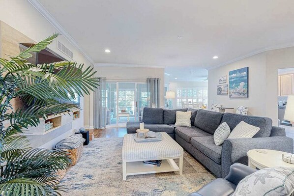 TV, fireplace, offices - Light & bright home by great restaurants - 1.5 miles to downtown Rehoboth Beach (Rehoboth Beach)