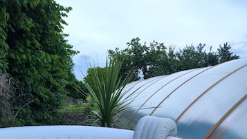Outdoor spabad
