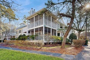 Exterior - Sea Colony Tennis 2nd-floor condo with gym, & tennis court (Bethany Beach)