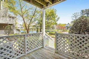Property grounds - Sea Colony Tennis 1st-floor condo with pool, sauna, & basketball court (Bethany Beach)