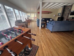 Smart TV, fireplace, DVD player
