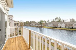 Property grounds - Sea Colony Tennis second-floor condo with fireplace, gym, & tennis court (Bethany Beach)