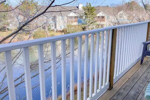 Property grounds - 2nd-floor Sea Colony condo with deck, fast WiFi, & pools/tennis/hot tub (Bethany Beach)