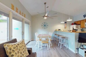 TV, offices - Sea Colony Tennis 1st-floor condo with balcony & gym (Bethany Beach)