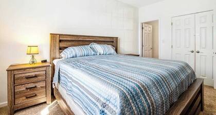 Sandpiper Villages condo with fast WiFi, private patio & more - near the beach