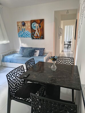 Interior - Cozy apartment 50m from Boa Viagem beach. (Recife)