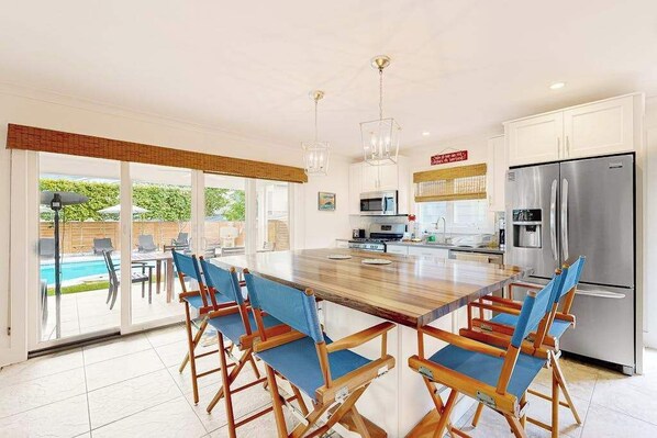 Fridge, microwave, oven, stovetop - Dog-friendly home with heated outdoor pool & games - 3 blocks from the beach (Rehoboth Beach)