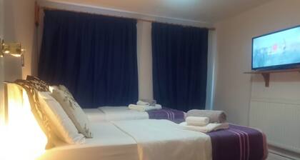 Apartment Sleeps 4 - Garden, Wifi & Free Parking